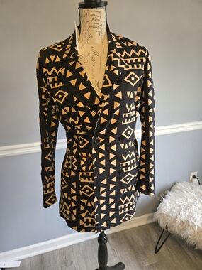 Black & Tan Geometric Double-Breasted Blazer